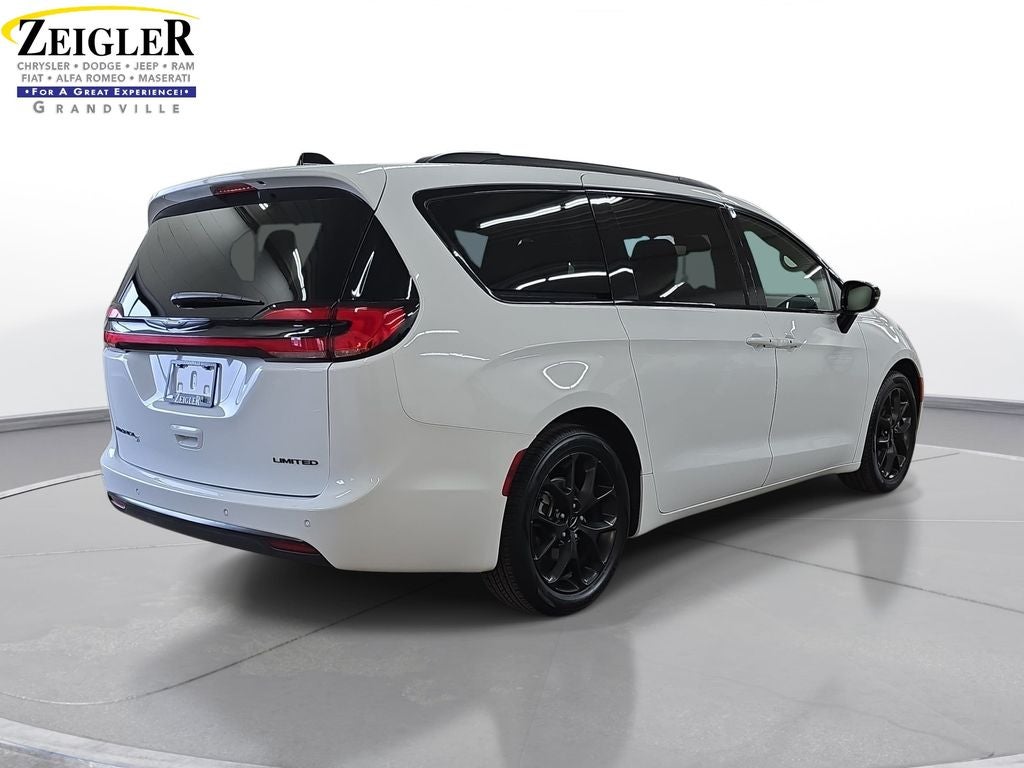 2025 Chrysler Pacifica Limited