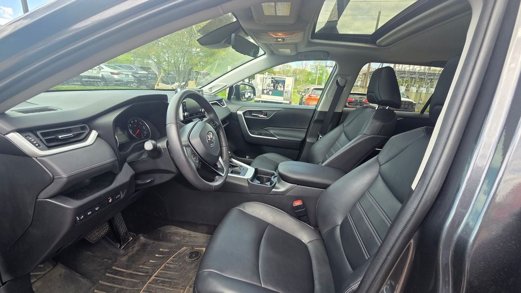 2021 Toyota RAV4 XLE Premium