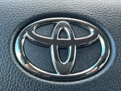 2025 Toyota Sienna XLE 8 Passenger