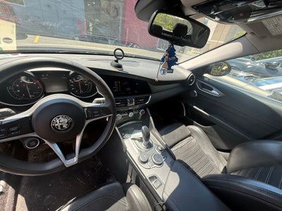 2019 Alfa Romeo Giulia Ti Sport