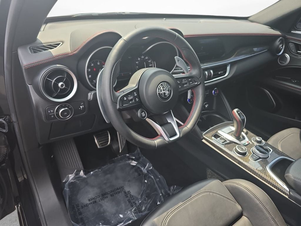 2023 Alfa Romeo Stelvio Veloce