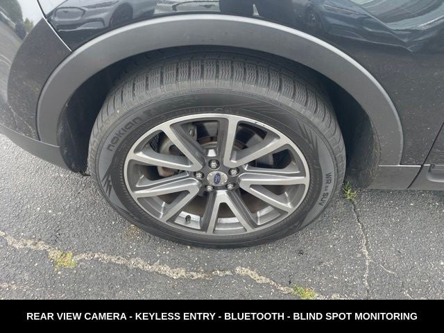 2015 Ford Explorer XLT SUPER CLEAN