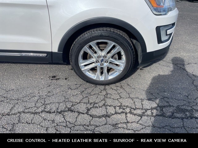 2016 Ford Explorer XLT TWIN PANEL MOONROOF