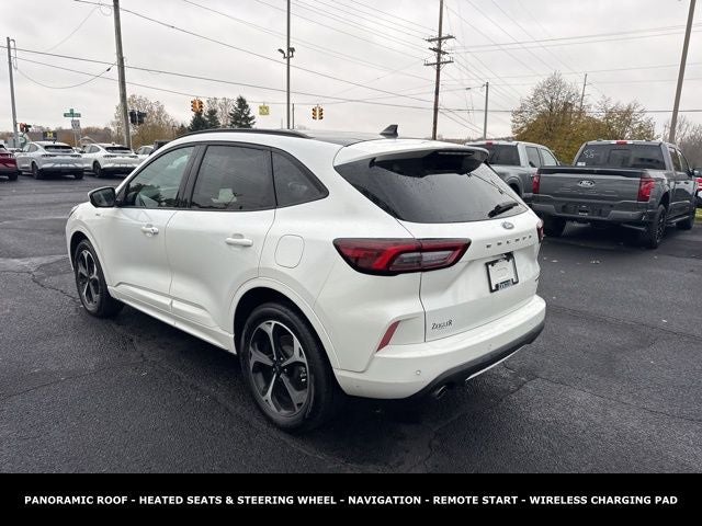 2023 Ford Escape Hybrid ST-Line Elite AWD