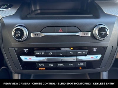 2020 Ford Explorer XLT LOW MILES