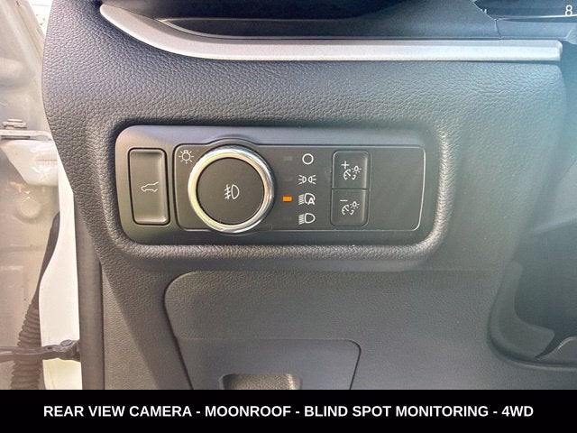 2023 Ford Explorer XLT TWIN PANEL MOONROOF