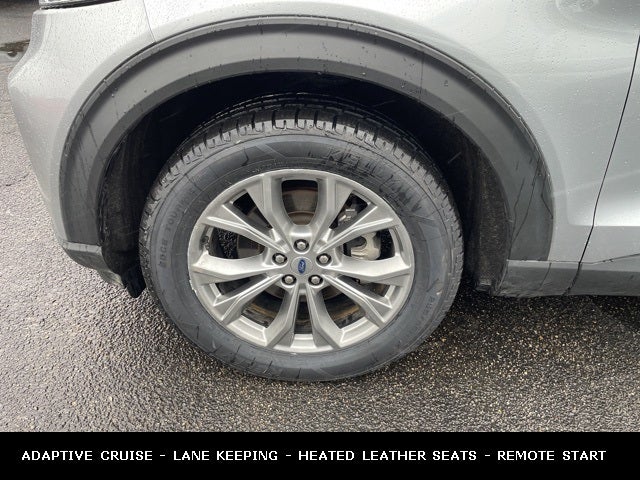 2023 Ford Explorer XLT TWIN PANEL MOONROOF