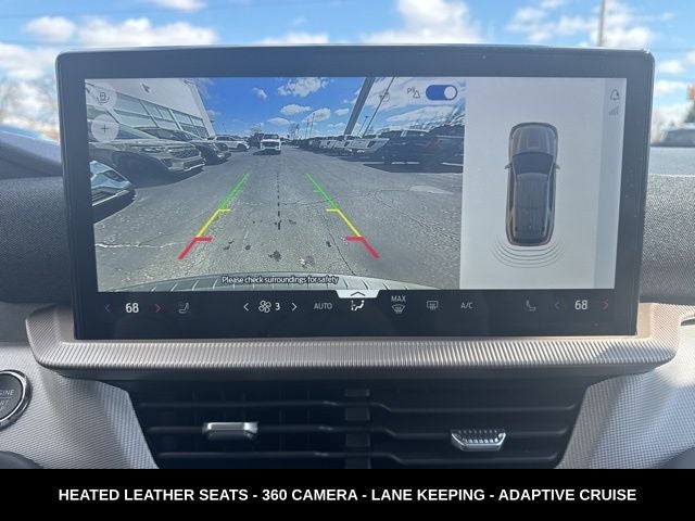 2025 Ford Explorer Active STILL LIKE NEW