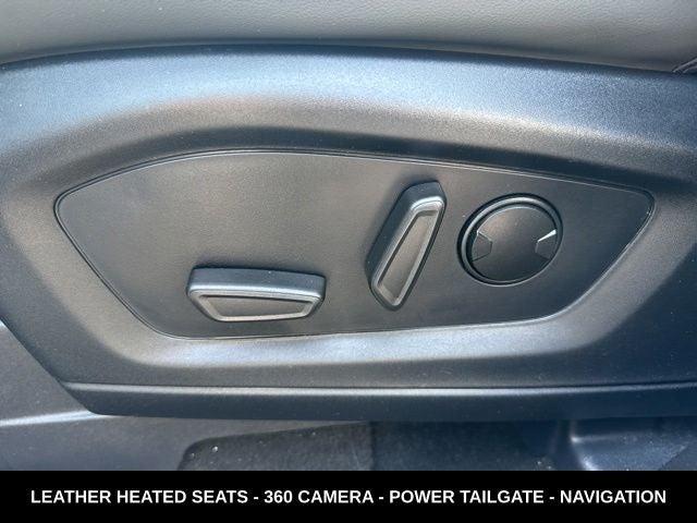 2025 Ford Explorer Active 4WD