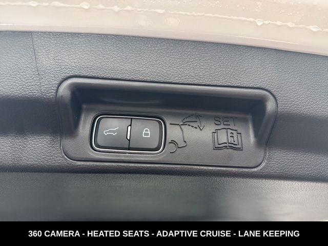 2025 Ford Explorer ST-Line 4WD