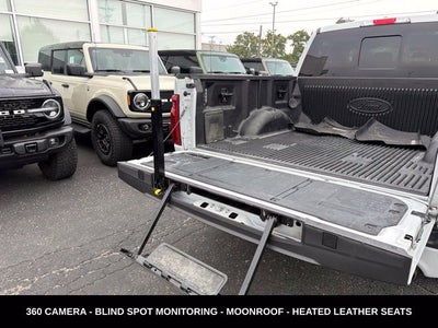 2024 Ford F-150 XLT TWIN PANEL MOONROOF