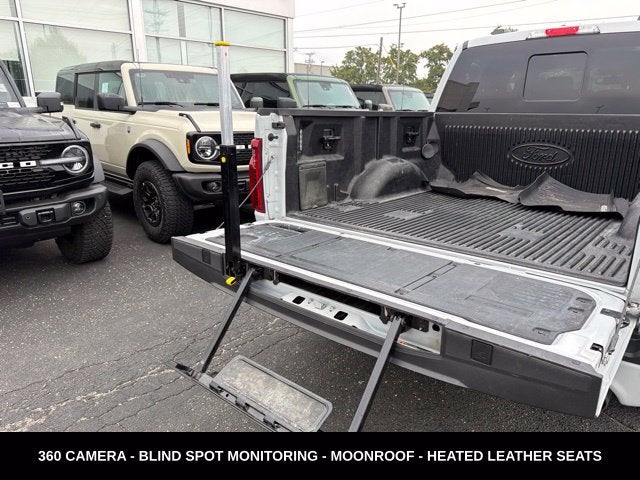 2024 Ford F-150 XLT TWIN PANEL MOONROOF