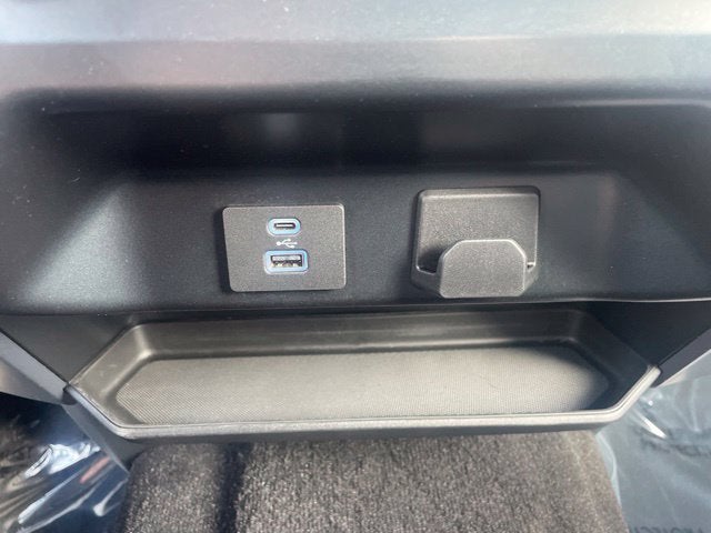 2023 Ford F-150 XLT 8 FT BED