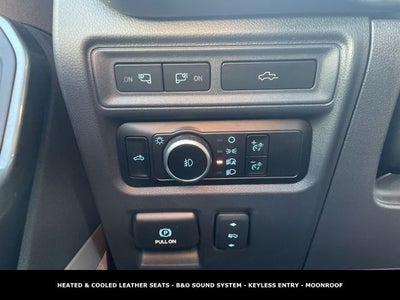 2023 Ford F-150 Lariat BLACKOUT PACKAGE