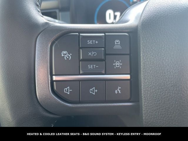 2023 Ford F-150 Lariat BLACKOUT PACKAGE