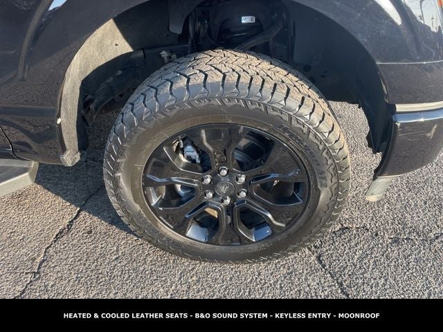 2023 Ford F-150 Lariat BLACKOUT PACKAGE