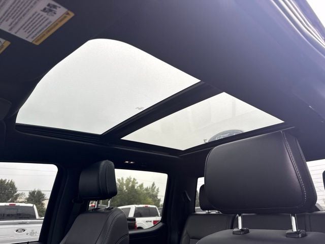 2024 Ford F-150 XLT TWIN PANEL MOONROOF