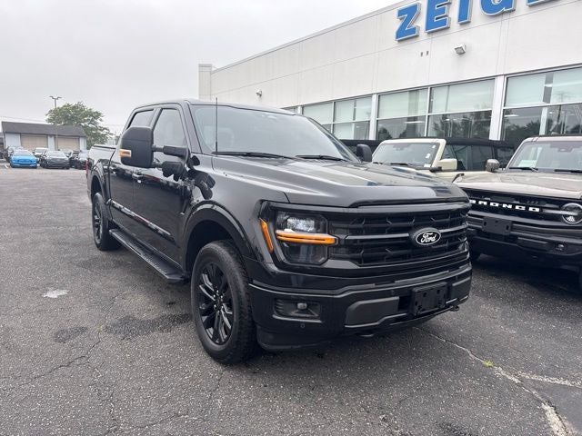 2024 Ford F-150 XLT TWIN PANEL MOONROOF
