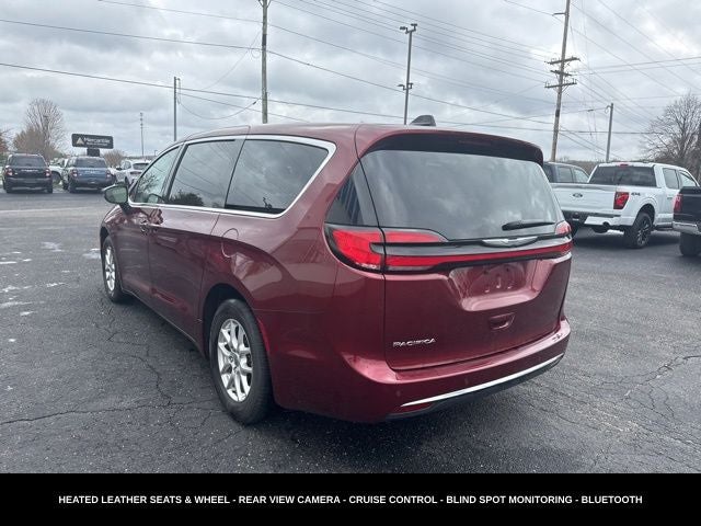 2023 Chrysler Pacifica Touring L HEATED SEATS & STEERING WHEEL