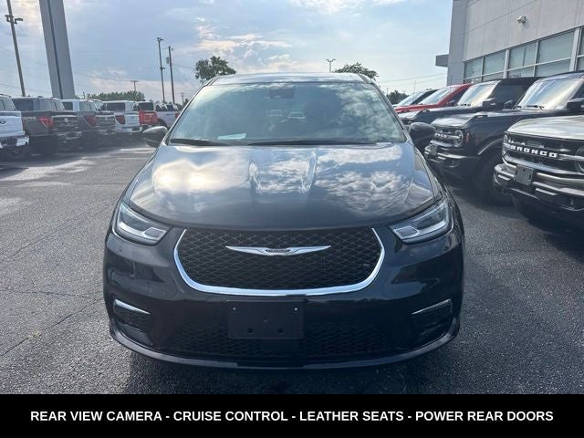 2024 Chrysler Pacifica Touring L STOW N GO SEATING