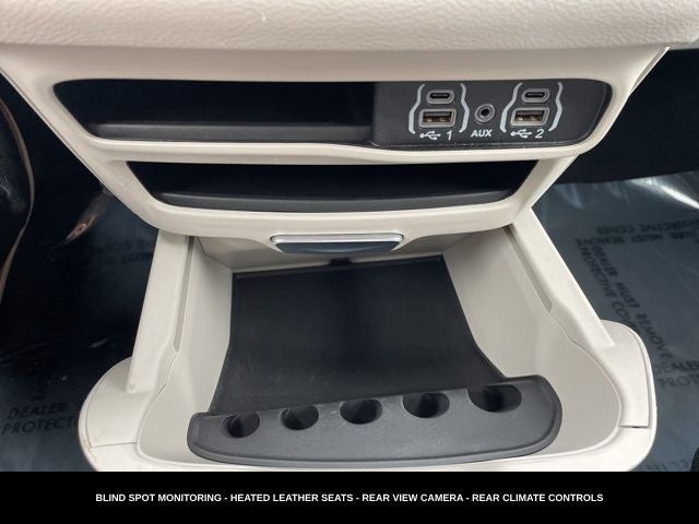 2023 Chrysler Pacifica Touring L HEATED SEATS & STEERING WHEEL