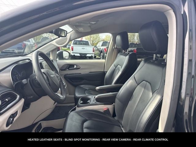 2023 Chrysler Pacifica Touring L ADAPTIVE CRUISE CONTROL