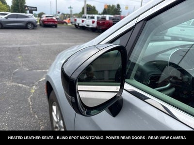 2024 Chrysler Pacifica Touring L STOW N GO SEATING