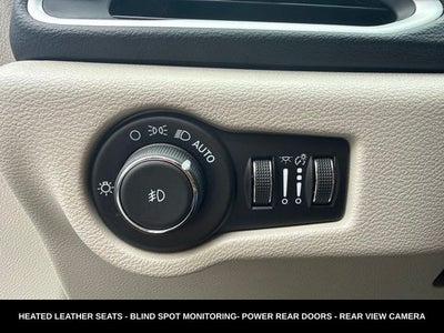 2024 Chrysler Pacifica Touring L STOW N GO SEATING