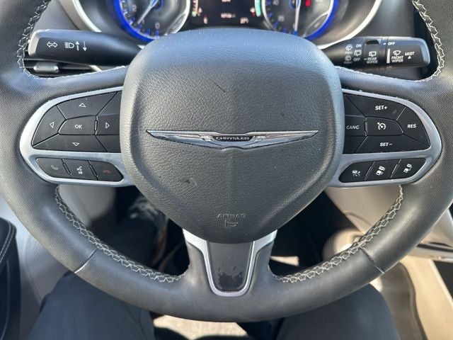 2023 Chrysler Pacifica Touring L STOW N GO SEATING