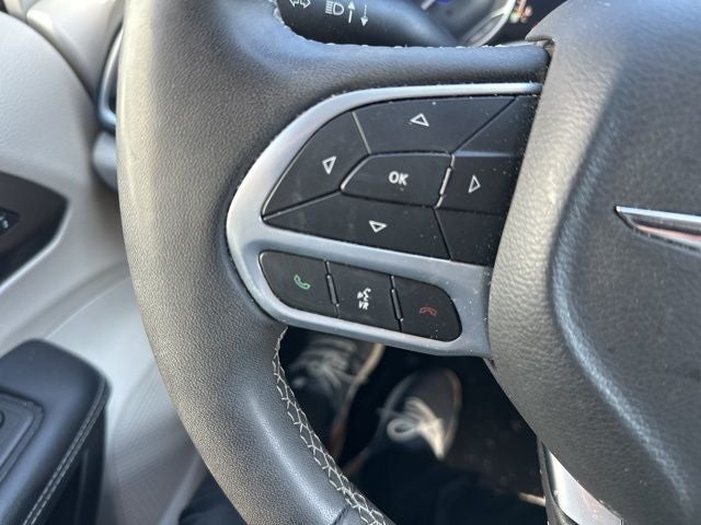 2023 Chrysler Pacifica Touring L STOW N GO SEATING