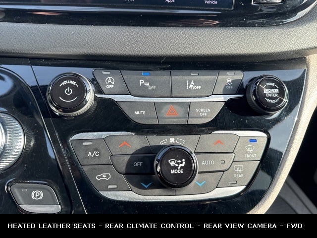 2023 Chrysler Pacifica Touring L STOW N GO SEATING