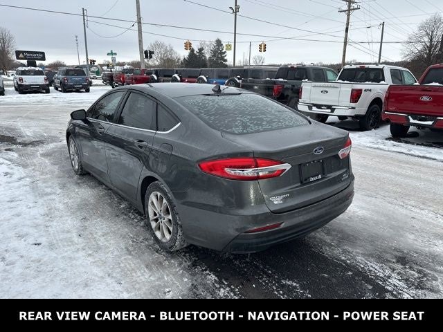 2019 Ford Fusion Hybrid SE 42 MPG