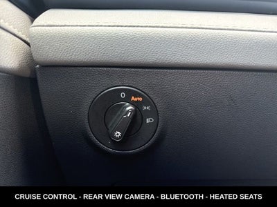 2024 Volkswagen Taos 1.5T SE ONE OWNER