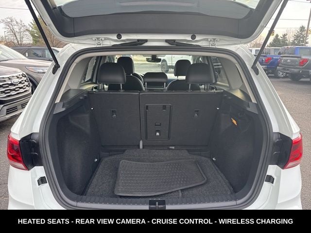 2023 Volkswagen Taos 1.5T SE ONE OWNER