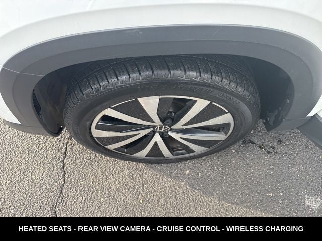 2023 Volkswagen Taos 1.5T SE ONE OWNER