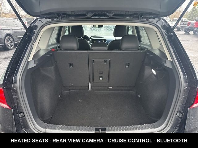 2024 Volkswagen Taos 1.5T SE ONE OWNER
