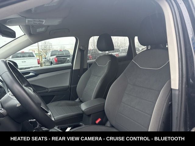 2024 Volkswagen Taos 1.5T SE ONE OWNER