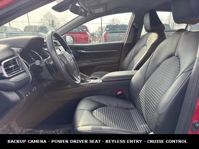 2020 Toyota Camry SE 39 MPG