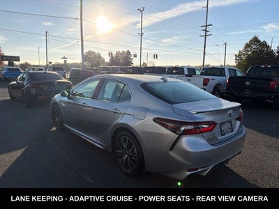 2022 Toyota Camry SE LOW MILEAGE LOCAL TRADE
