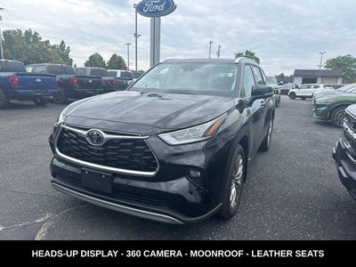 2026 Toyota Highlander Hybrid Platinum