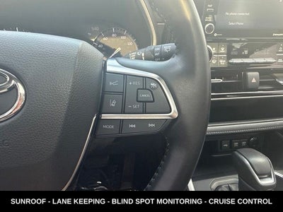 2021 Toyota Highlander XLE 4WD