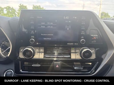 2021 Toyota Highlander XLE 4WD