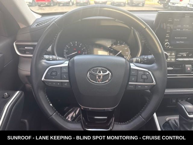 2021 Toyota Highlander XLE 4WD