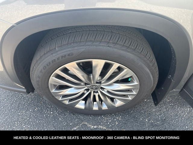 2026 Toyota Highlander Platinum AWD