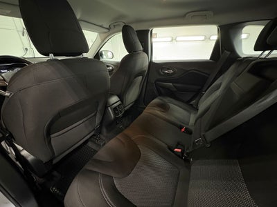 2019 Jeep Cherokee sport