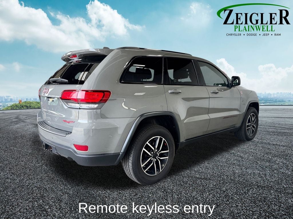 2020 Jeep Grand Cherokee Trailhawk Panoramic Sunroof