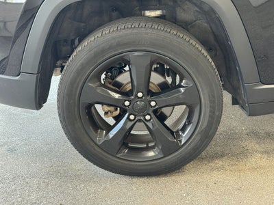 2023 Jeep Grand Cherokee Altitude Appearance Package