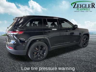 2023 Jeep Grand Cherokee Altitude Appearance Package