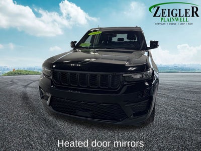 2023 Jeep Grand Cherokee Altitude Appearance Package