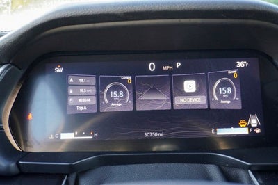 2023 Jeep Grand Cherokee Altitude ParkView Rear Back-Up Camera & Radio: Uconnect 5 w